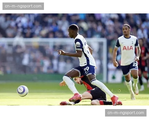 流言：为提升锋线效率，某英超中游球队关注荷甲高效射手